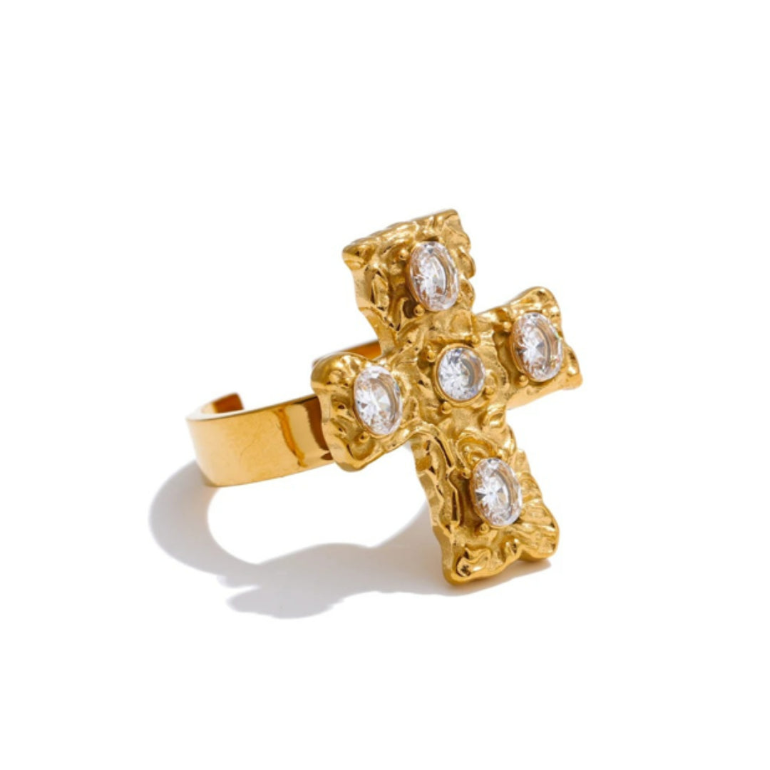 Anillo Cruz Alquimia ajustable con circonita colorida vintage – lenorajewelry.com/anillo-cruz-alquimia-ajustable, anillo de cruz, joyería vintage, circonita cúbica, anillo ajustable, regalo mujer fe, acero inoxidable oro, LENORA, anillo abierto, joyas espirituales, moda Y2K