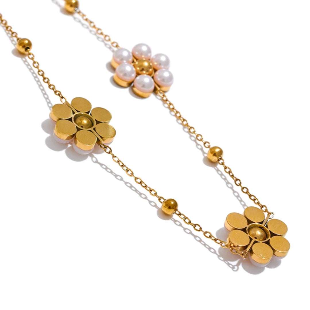 collar de perlas, joyería impermeable, cadena de flores, acero inoxidable, collar dorado, perlas de imitación, joyería artesanal, accesorios para mujeres, collares elegantes, moda femenina