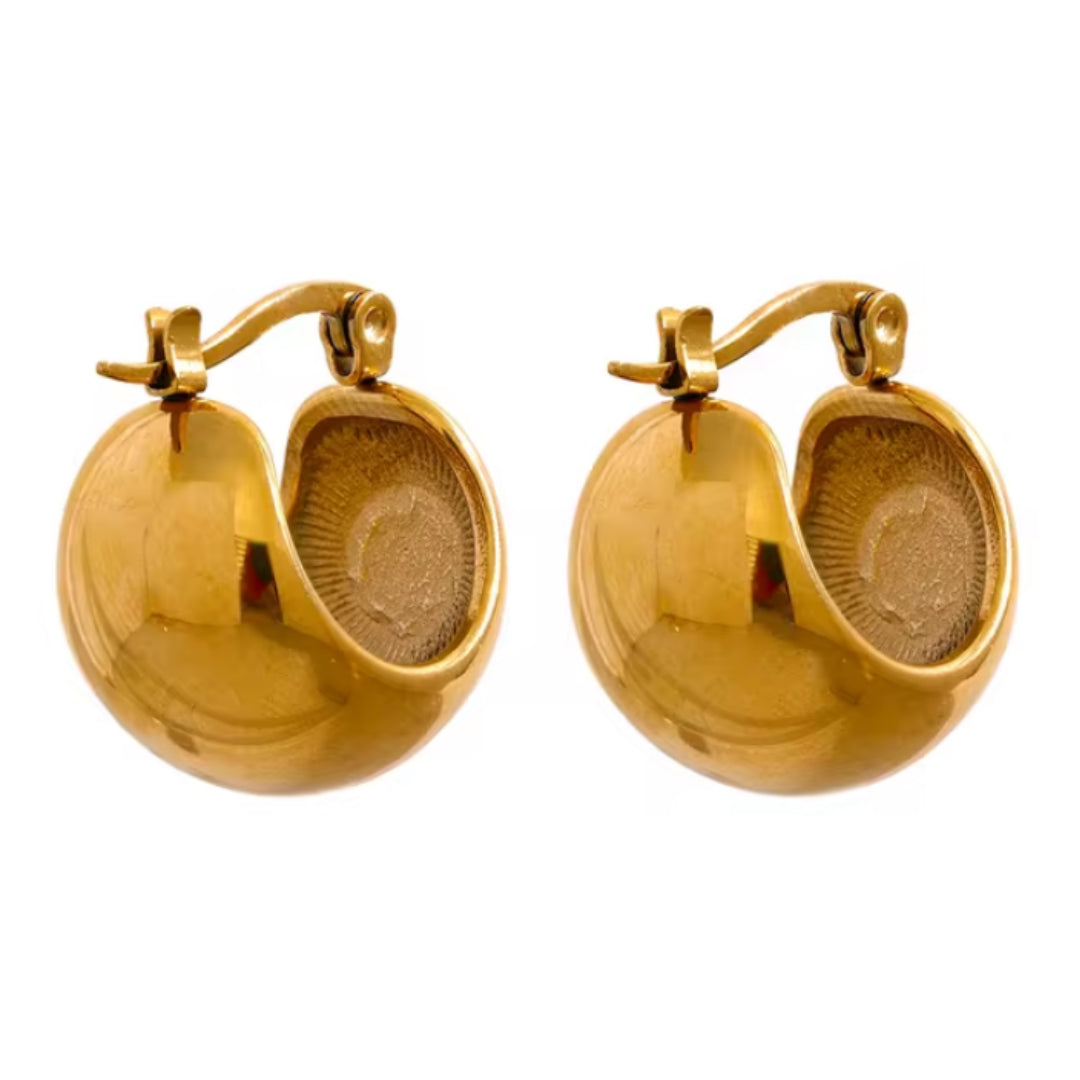 pendientes geométricos, pendientes Astra, pendientes de acero inoxidable, pendientes baño de oro 18K, joyería elegante, bisutería geométrica, pendientes modernos, pendientes resistentes