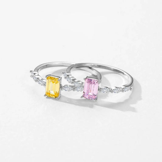 Pink Yellow Luxury Emerald Zirconia Wedding Ring, Anillo con circonia cúbica esmeralda rosa y amarilla