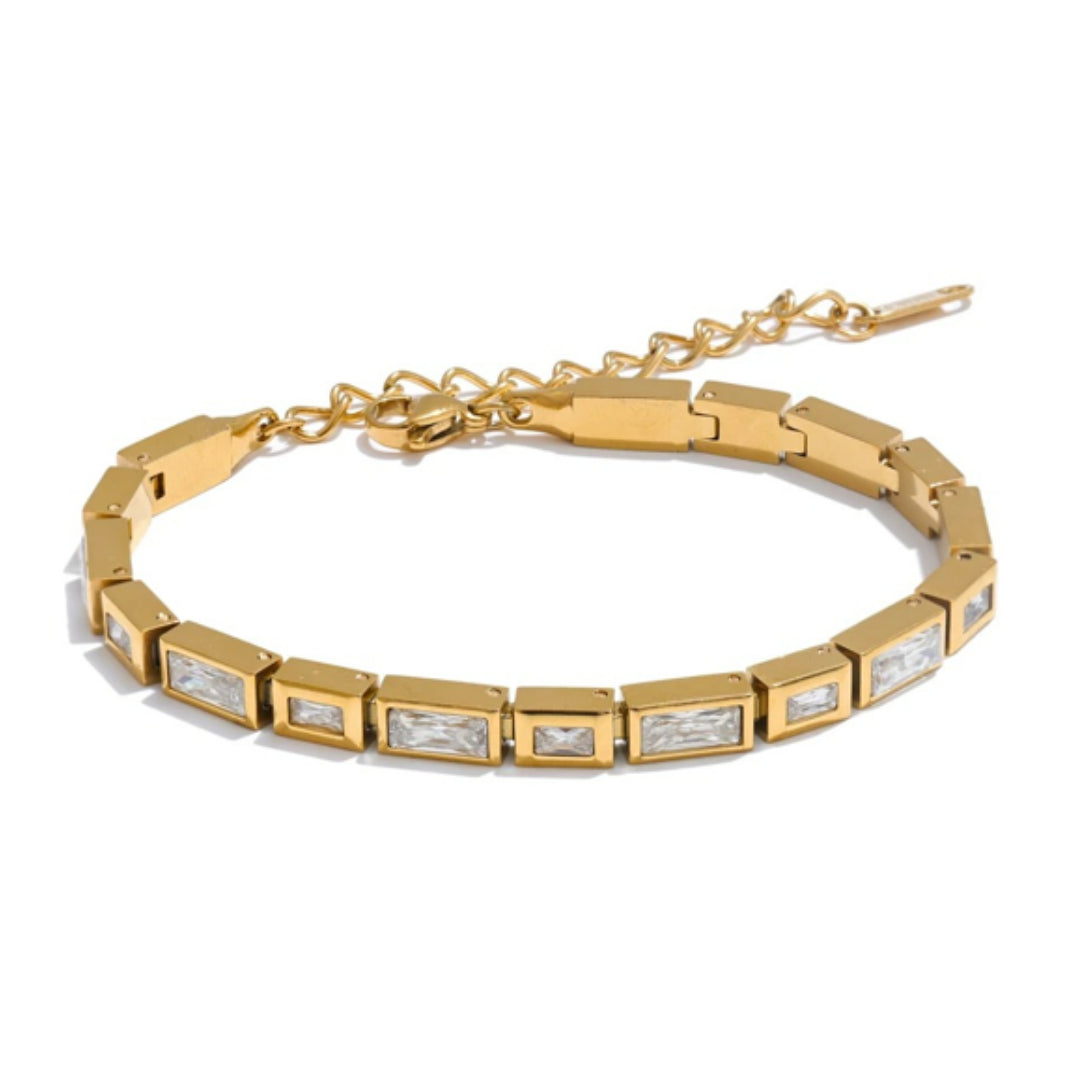 Pulsera ajustable en acero inoxidable plateado y dorado, Brisa Lux – pulsera con circonias cúbicas brillante – lenorajewelry.com/pulsera-brisa-lux, pulsera con circonias, joyería dorada resistente al agua, joyas modernas LENORA, pulsera acero inoxidable mujer, regalo elegante, pulsera lujo plateadaPulsera ajustable en acero inoxidable plateado y dorado, Brisa Lux – pulsera con circonias cúbicas brillante – lenorajewelry.com/pulsera-brisa-lux, pulsera con circonias, joyería dorada resistente al agua, joyas m