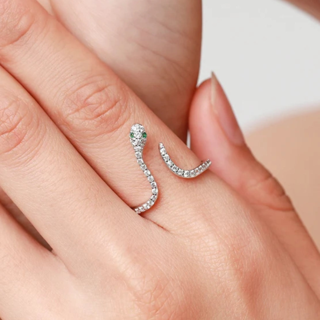 Anillo de serpiente de plata, Anillo de moda con circonitas, Anillo elegante de plata, Anillo de serpiente con circonitas, Joyería de moda con circonitas, Anillo de serpiente para mujer