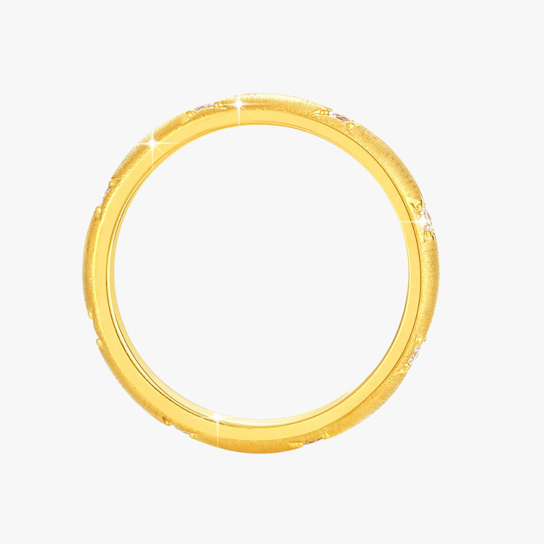 anillo de oro 18k, anillo de moissanita, joyería de lujo, anillo de oro para mujer, joyas exclusivas, regalo de alta calidad, anillo certificado, anillo de oro sólido, anillo de diamantes, anillo elegante