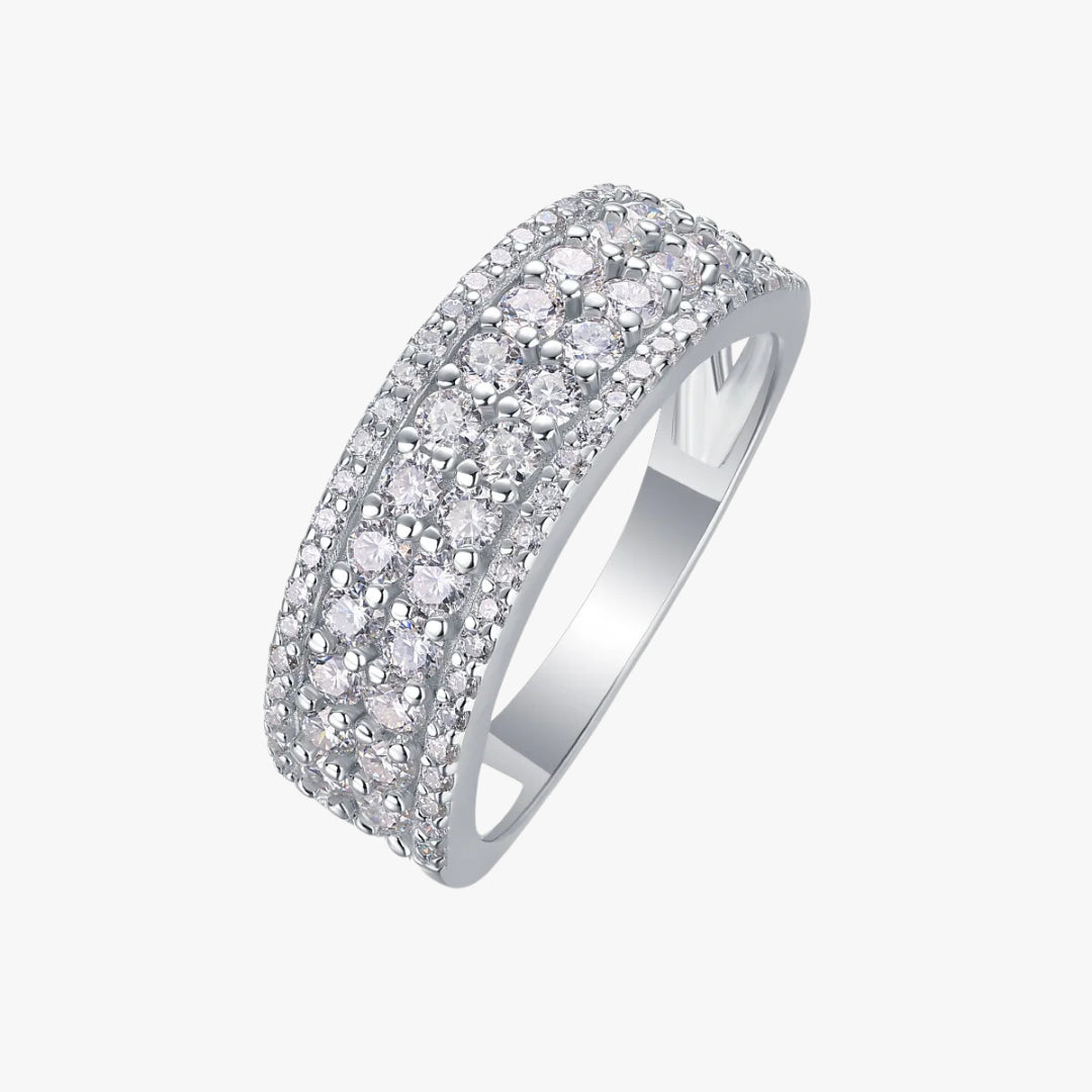 anillo de moissanita, joyería de lujo, anillo de plata S925, anillo de eternidad, anillo de moissanite para mujer, joyas finas, regalo de aniversario, anillo de compromiso, anillo elegante, anillo de diamantes asequible