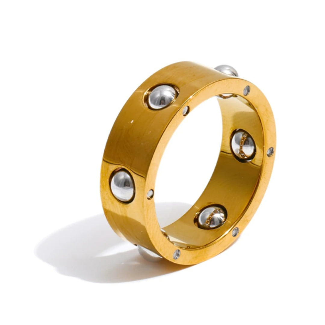 Anillo Giratorio LENORA con cuentas de acero inoxidable – lenorajewelry.com/anillo-giratorio-lenora-oro-18k, anillo giratorio, anillo de acero inoxidable, joyería moderna, baño de oro 18K, anillo mujer, joyería exclusiva, regalo original, LENORA, accesorios únicos