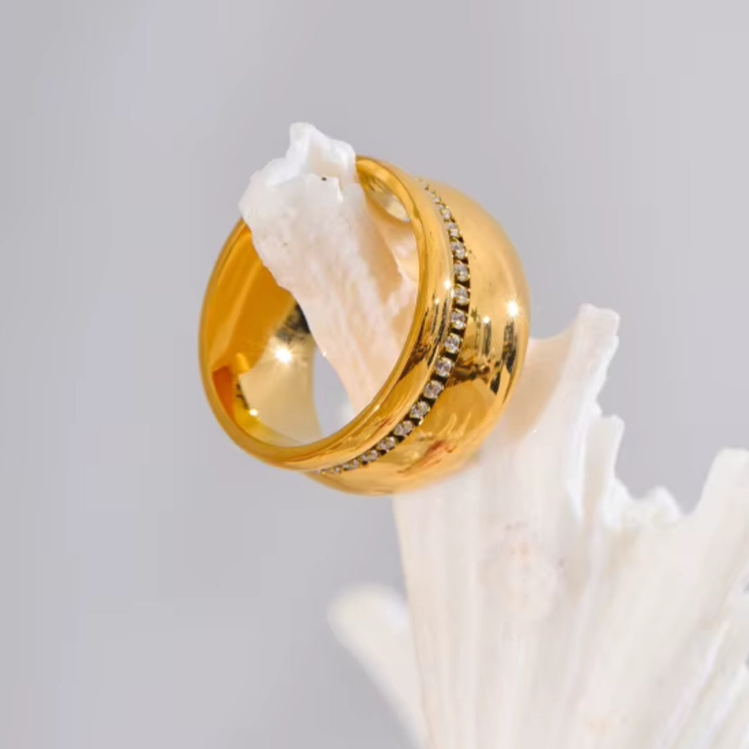 anillo largo, zirconia cubica, oro 18k, joyería elegante, acero inoxidable, regalo mujer, lenora jewelry, anillo de temperamento

