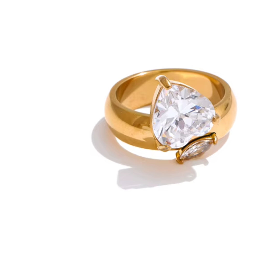 anillo zirconia cúbica, joyería oro 18k, anillo geométrico mujer, acero inoxidable antioxido, joyas modernas, regalo elegante, diseño minimalista, LENORA, anillos ligeros, joyería exclusiva
