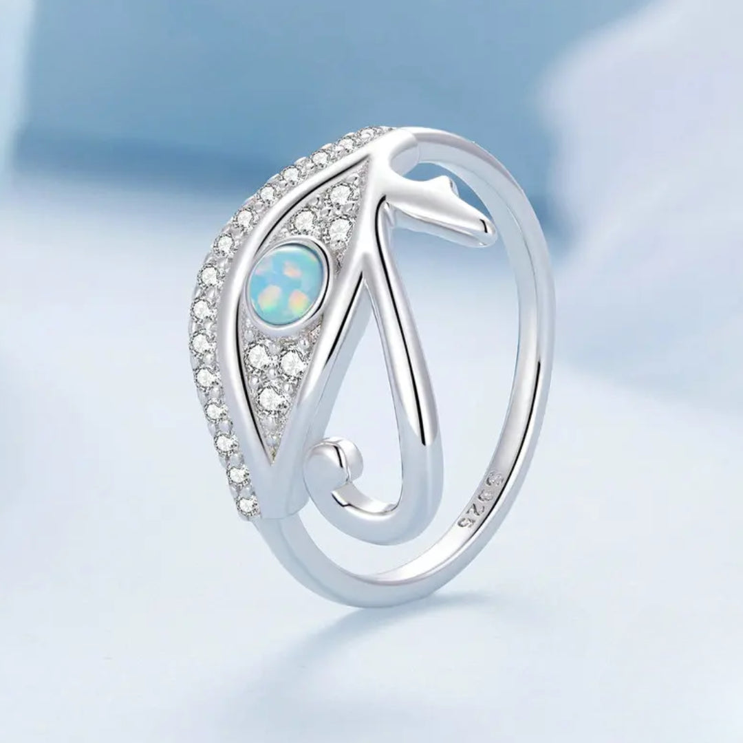 Anillo Ojo de Horus, Anillo con ópalo, Anillo de plata de ley 925, Anillo con circonitas cúbicas, Anillo de protección, Joyería de moda femenina, Anillo pavé de circonitas, Anillo de plata seguro, Anillo con encanto personal, Anillo must-have para mujeres