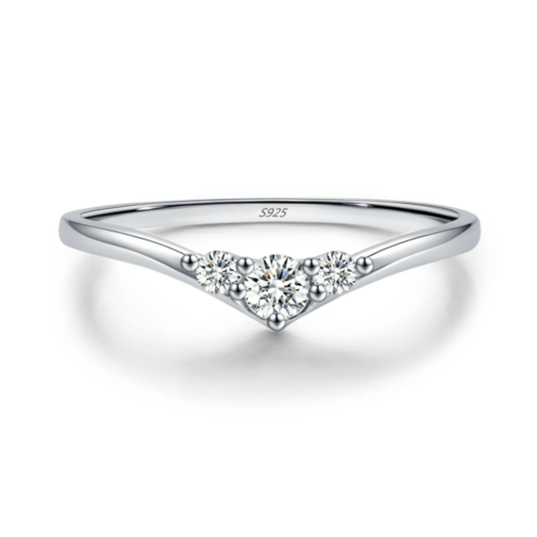 anillo de bodas, anillo de moissanita, joyería de boda, anillo de plata 925, anillo elegante, moissanita color D, regalo para mujeres, joyería fina, anillo minimalista
