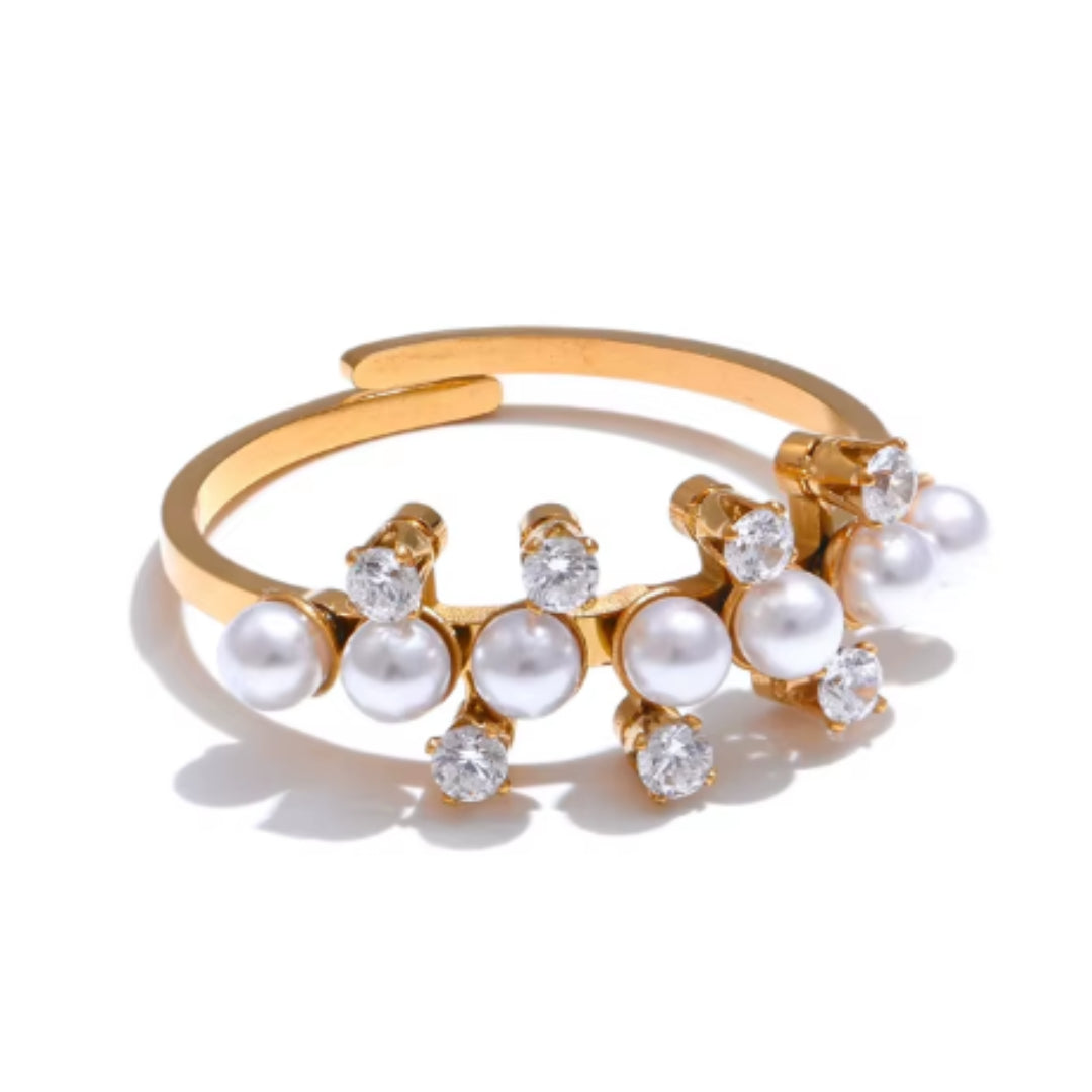 Anillo de perla ajustable con baño de oro 18K, Anillo elegante de zircón y perla para mujer, Joyería femenina delicada con diseño moderno
https://lenorajewelry.com/anillo-ajustable-perla-dorada-zircon