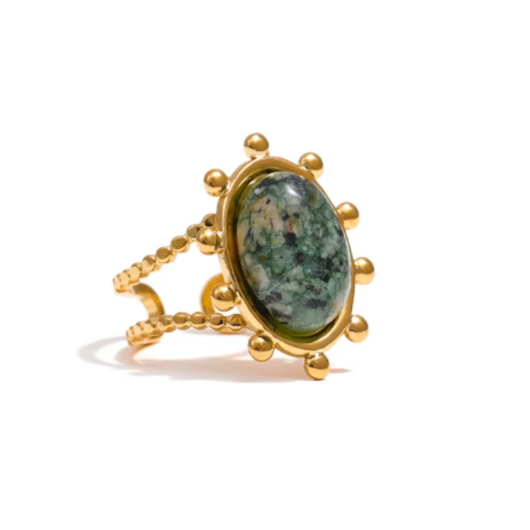 Anillo ajustable dorado con piedra verde turquesa natural
https://lenorajewelry.com/anillo-ajustable-dorado-piedra-verde-turquesaanillo ajustable, sortija dorada, anillo piedra natural, anillo verde turquesa, joyería elegante, anillo de acero inoxidable, regalo sofisticado, bisutería moderna, anillo de moda