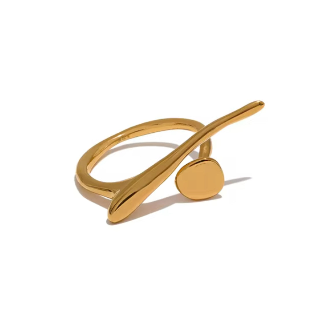 anillo elegante, anillo acero inoxidable, anillo dorado 18k, joyería minimalista, sortija mujer, anillo resistente al agua, anillo con zircón, joyería con clase, joyas femeninas