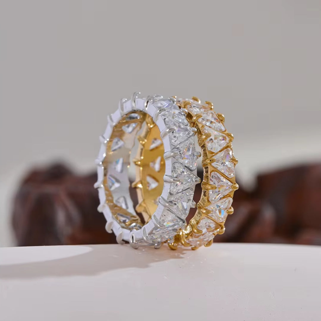 anillo de acero inoxidable, anillo para mujer, anillo con circonita, joyería premium, sortija de acero, anillo dorado, anillo plateado, joyería moderna