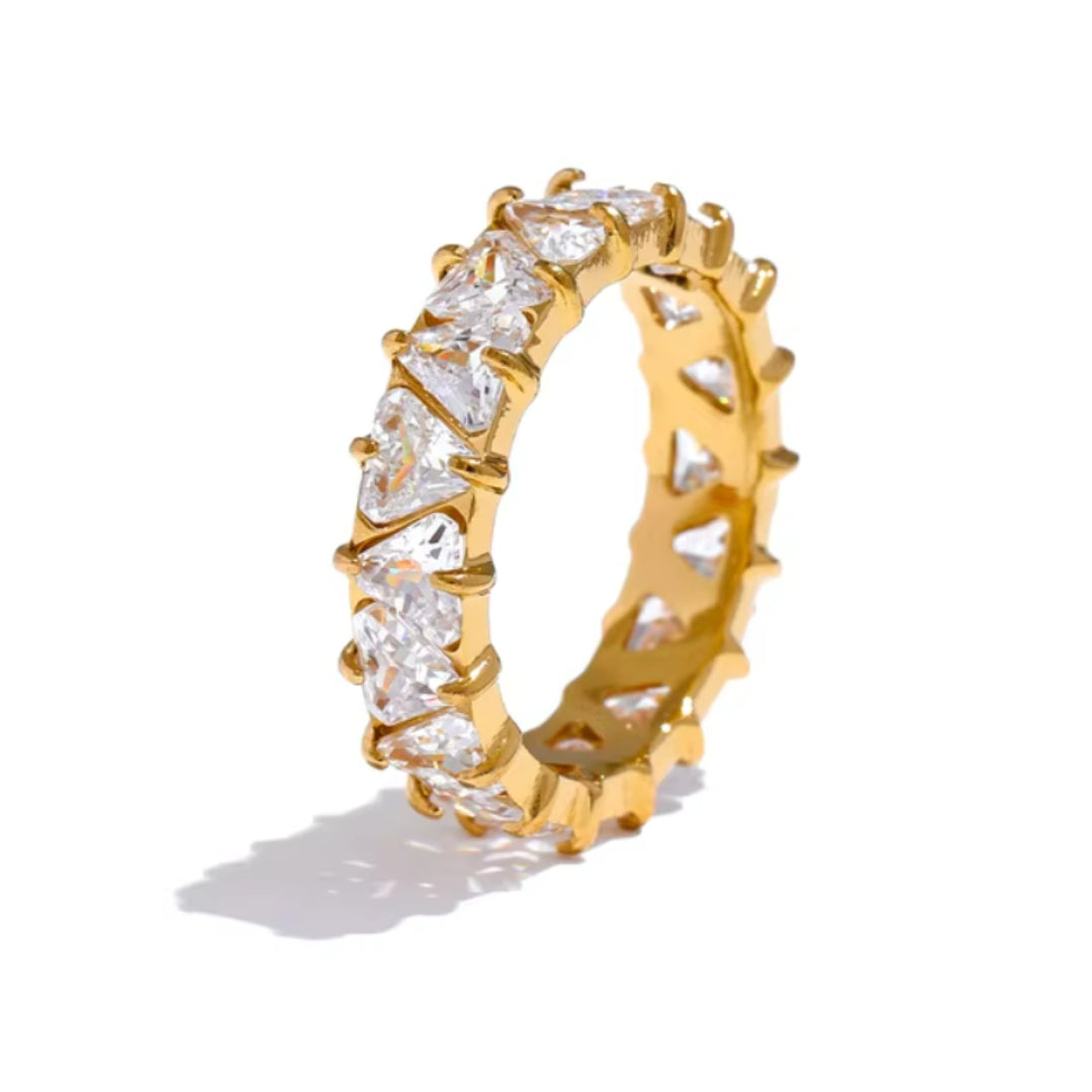 anillo de acero inoxidable, anillo para mujer, anillo con circonita, joyería premium, sortija de acero, anillo dorado, anillo plateado, joyería moderna