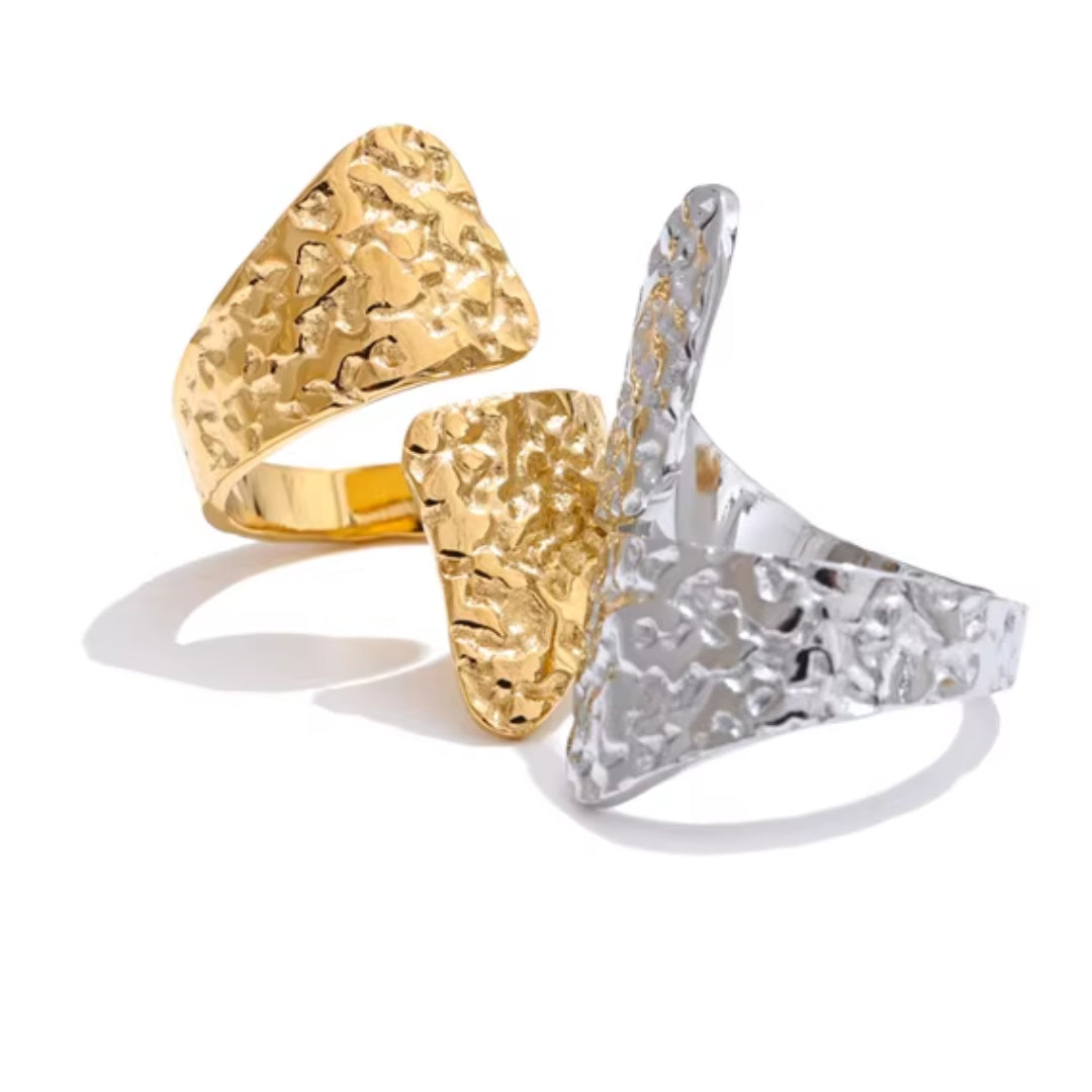 anillo geométrico, acero inoxidable, anillo ajustable, chapado en oro, diseño minimalista, joyería moderna, regalo para mujeres, accesorios elegantes
