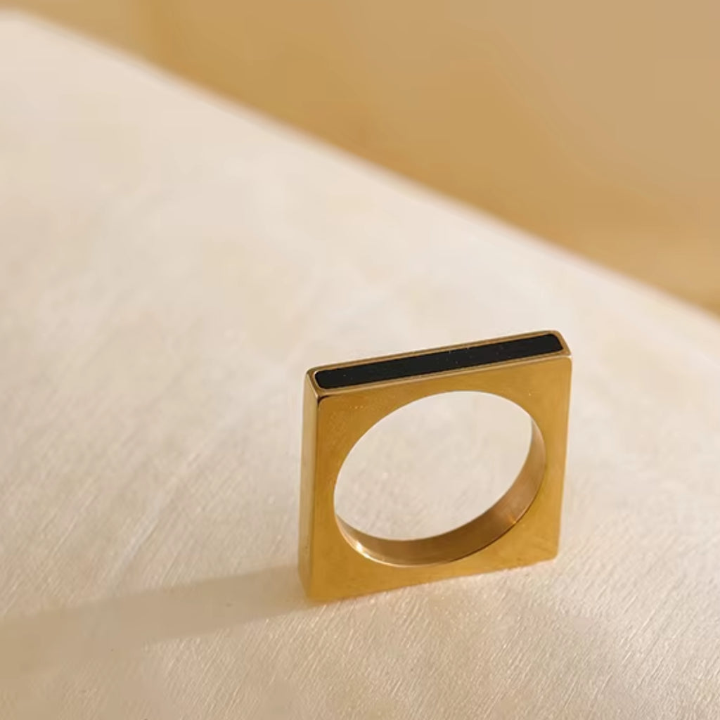 anillo minimalista para mujer, anillo cuadrado dorado, joyería moderna de acero inoxidable, anillos de acrílico, anillo elegante y versátil, anillo geométrico para mujer, accesorios minimalistas para mujeres, anillos modernos y resistentes