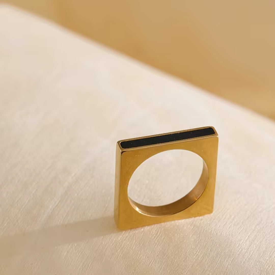 anillo minimalista para mujer, anillo cuadrado dorado, joyería moderna de acero inoxidable, anillos de acrílico, anillo elegante y versátil, anillo geométrico para mujer, accesorios minimalistas para mujeres, anillos modernos y resistentes