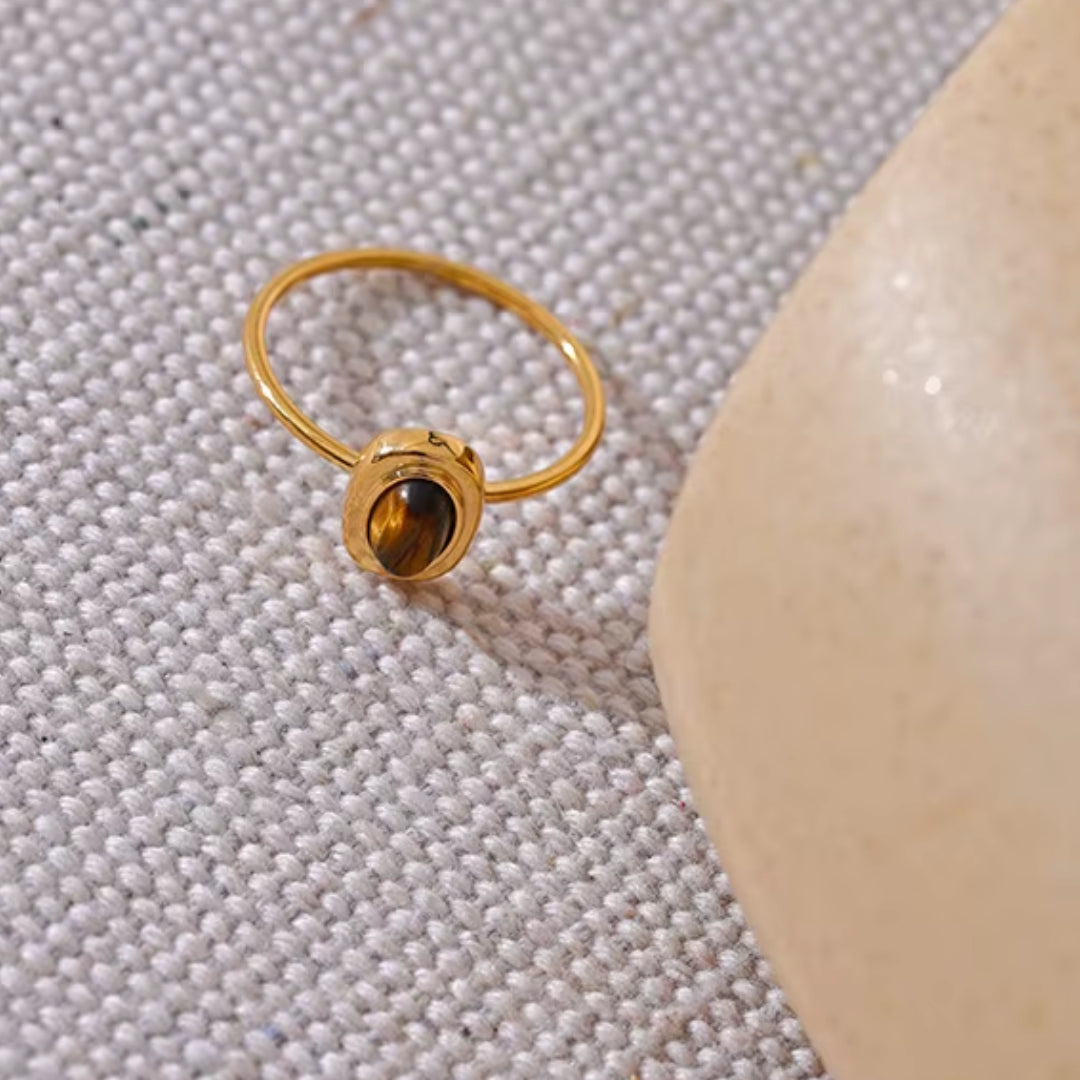 anillo de piedra natural, oro 18k, acero inoxidable, Vena Naturalis, joyería minimalista, anillo ajustable, accesorios impermeables, regalos para mujer, joyas elegantes