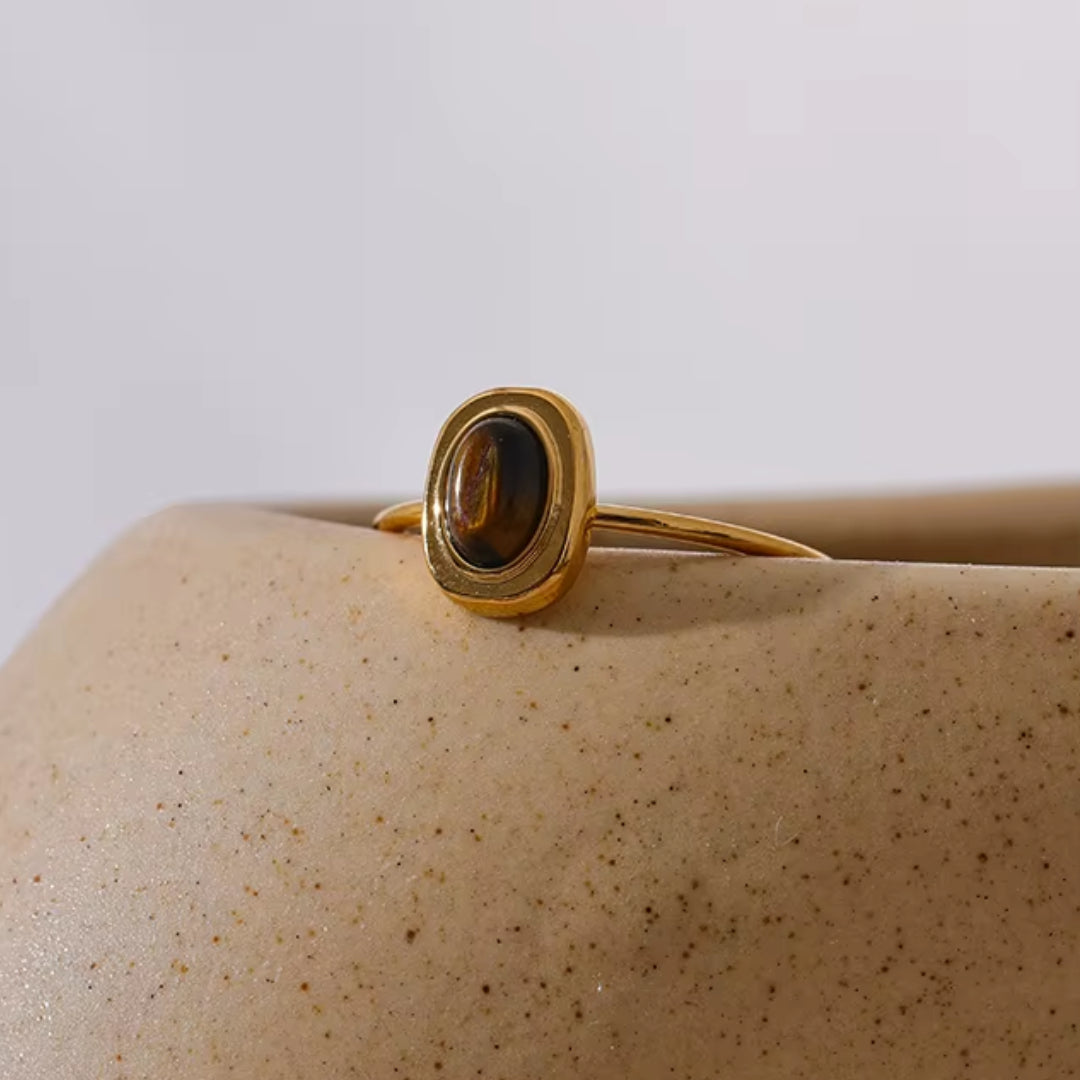 anillo de piedra natural, oro 18k, acero inoxidable, Vena Naturalis, joyería minimalista, anillo ajustable, accesorios impermeables, regalos para mujer, joyas elegantes