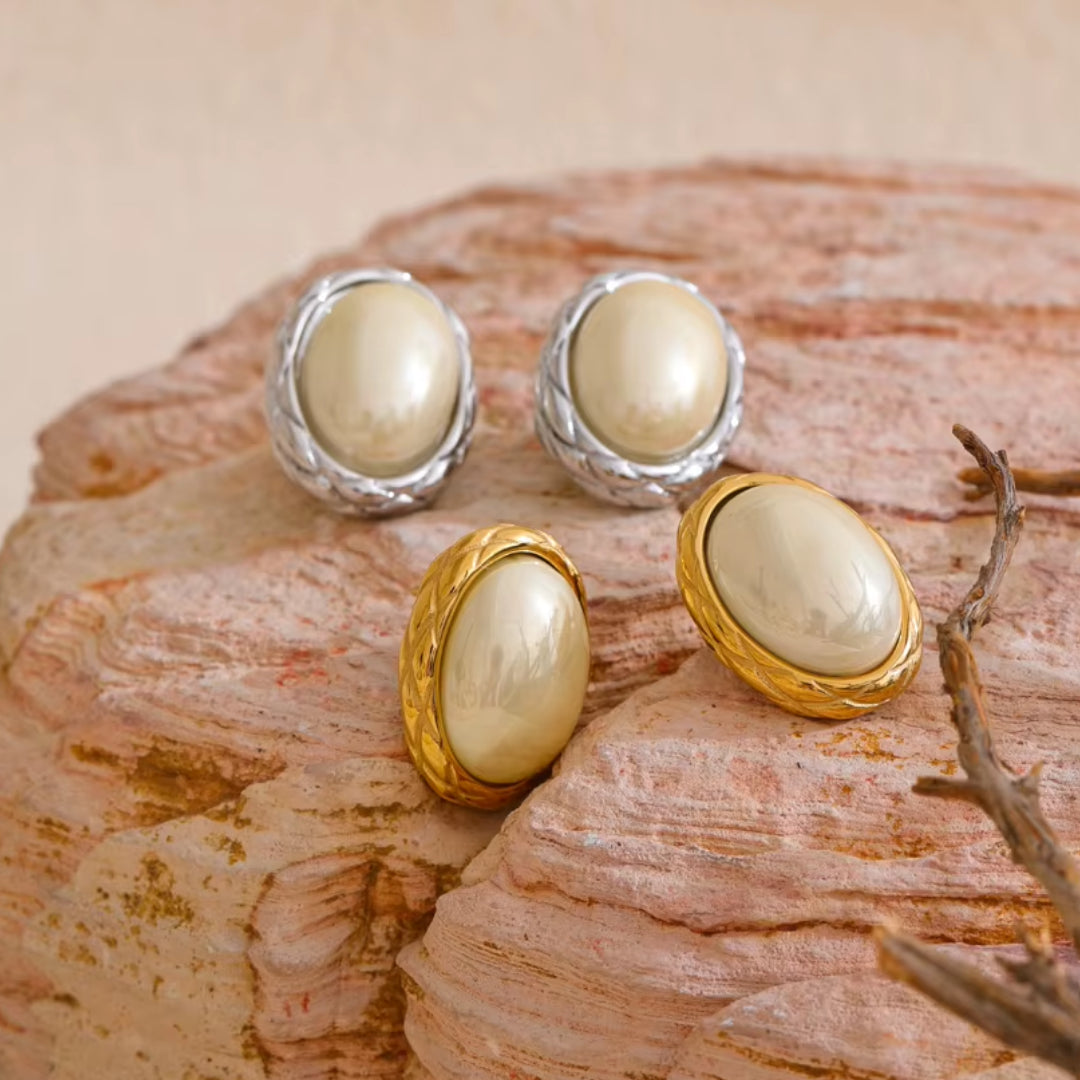 aretes estilo coreano, joyería moderna, oro 18k PVD, perlas ovaladas, aretes geométricos, joyas para mujer, Aura Perla, regalos elegantes, moda coreana