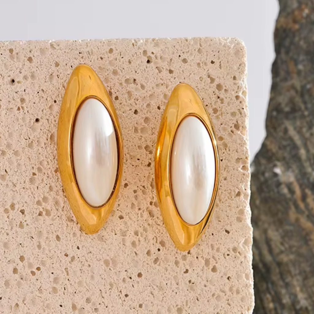 aretes de imitación perlas, joyería elegante, oro PVD, acero inoxidável, aretes geométricos, joyas para mujer, Lumina Perlas, accesorios minimalistas, regalos