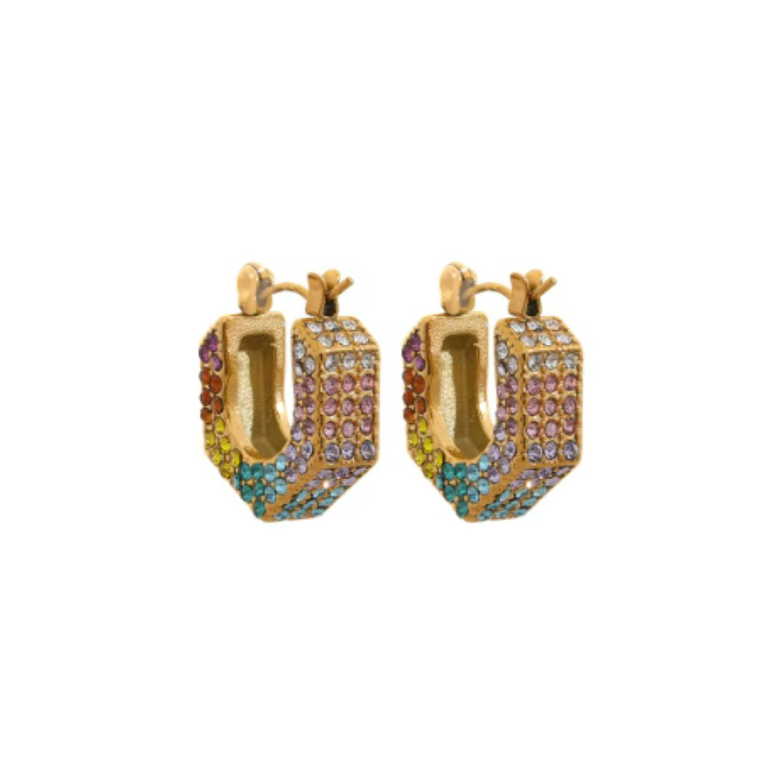 aros dorados, zirconia cúbica, aros de acero inoxidable, joyería elegante, aros geométricos, accesorios de moda, aros huecos, aretes para mujer, baño de oro, joyería moderna
https://lenorajewelry.com/aros-dorados-zirconia-cubica-18k