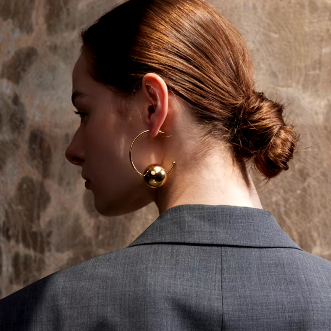 C-shaped hoops