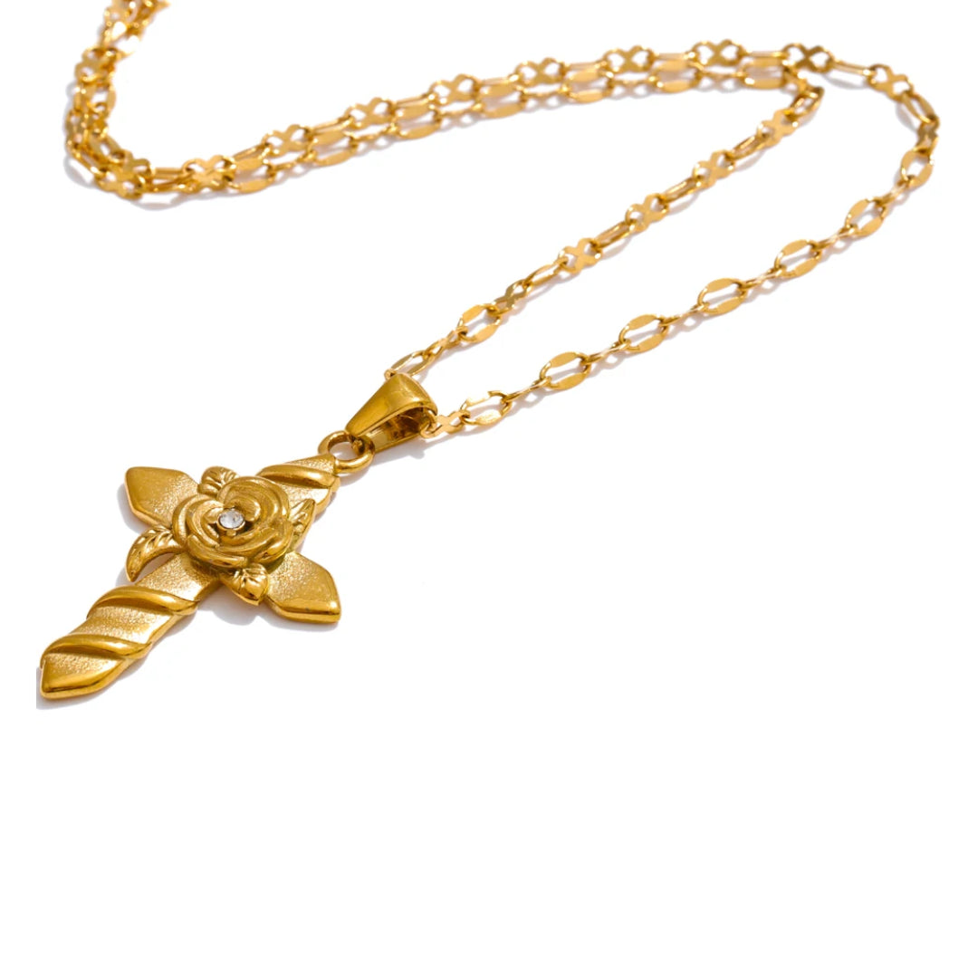 Detalle Colgante Cruz Floral Chapado Oro – lenorajewelry.com/collar-aura-divina-cruz-flores-oro
collar de oro, joyería fina, cruz de flores, regalo mujer, acero inoxidable, chapado oro 18k, colgante espiritual, joyería exclusiva, LENORA