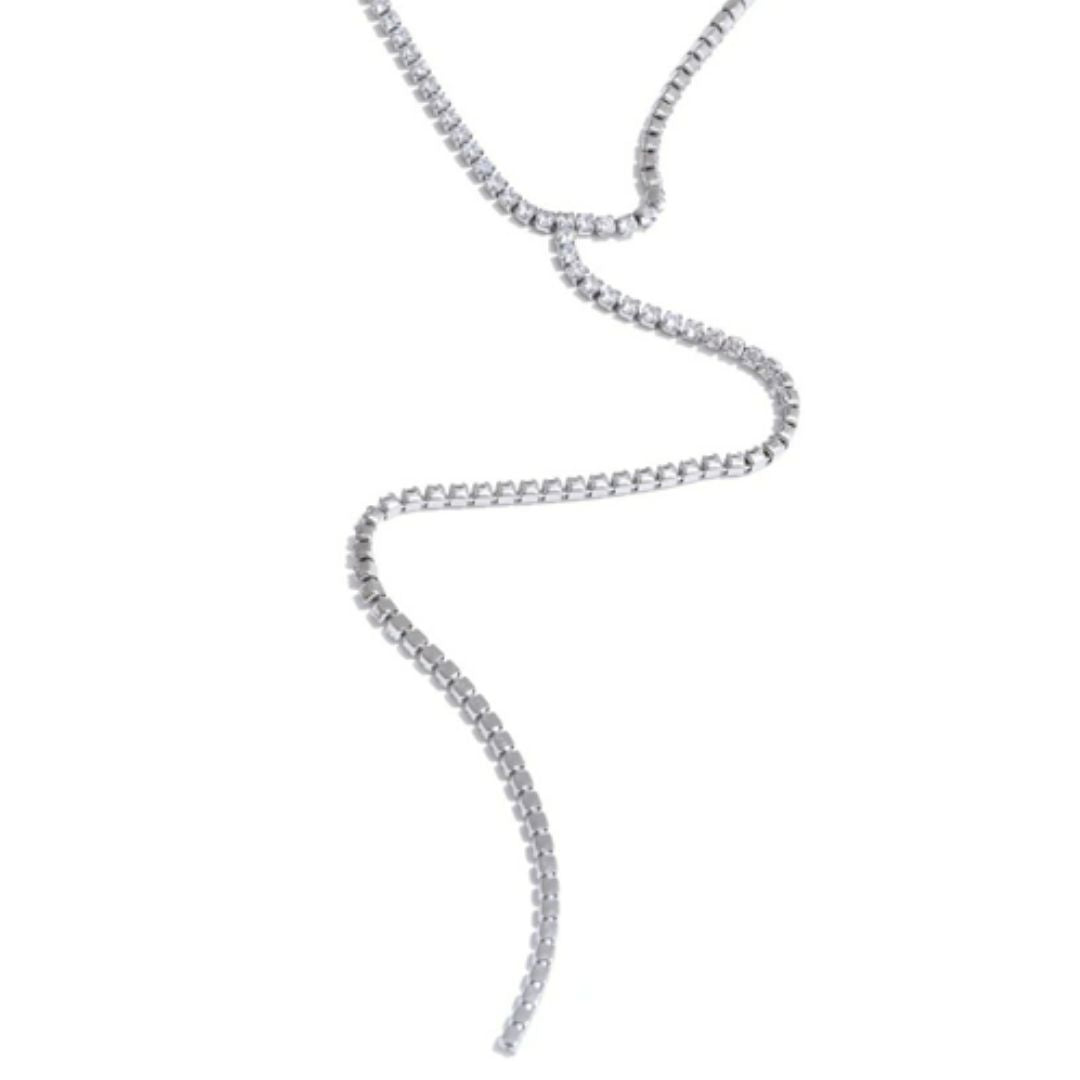 collar dorado, collar mujer, joyería de acero inoxidable, collar impermeable, zirconia cúbica, regalo mujer, joyería fina, collar elegante, moda femenina, collar LENORA, Collar Impermeable Brillante para Mujer | LENORA – lenorajewelry.com/collar-eterna-gracia-dorado