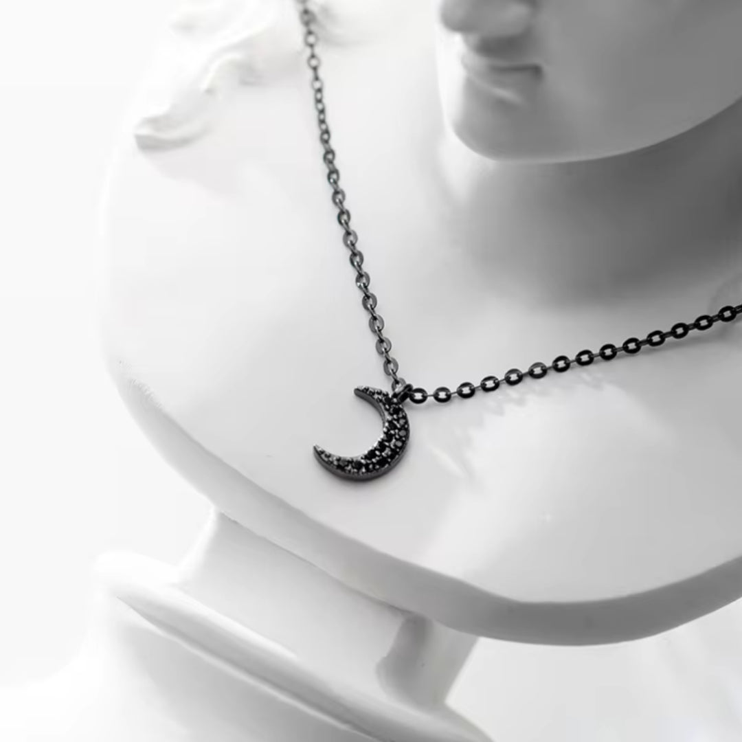 collar de plata 925, colgante de luna, collar de circón negro, joyería minimalista, collar ajustable, joyería fina, collar para mujer, cadena de eslabones