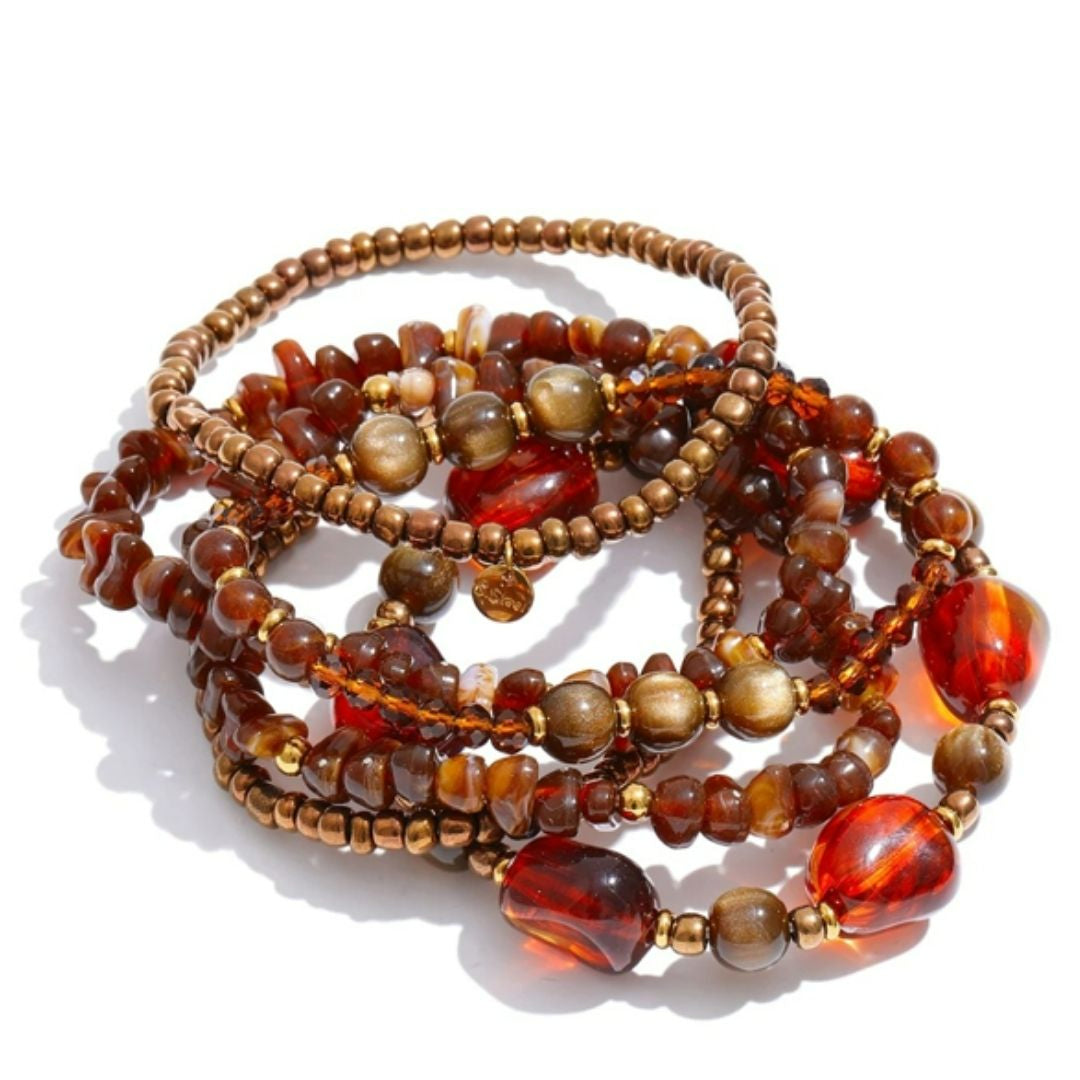 Collar Coralina de resina ámbar – lenorajewelry.com/collar-resina-ambar-coralina, collar de resina, collar ámbar dorado, joyería artesanal, collar elegante mujer, collar de moda, joyas resistentes al agua, collar de lujo LENORA