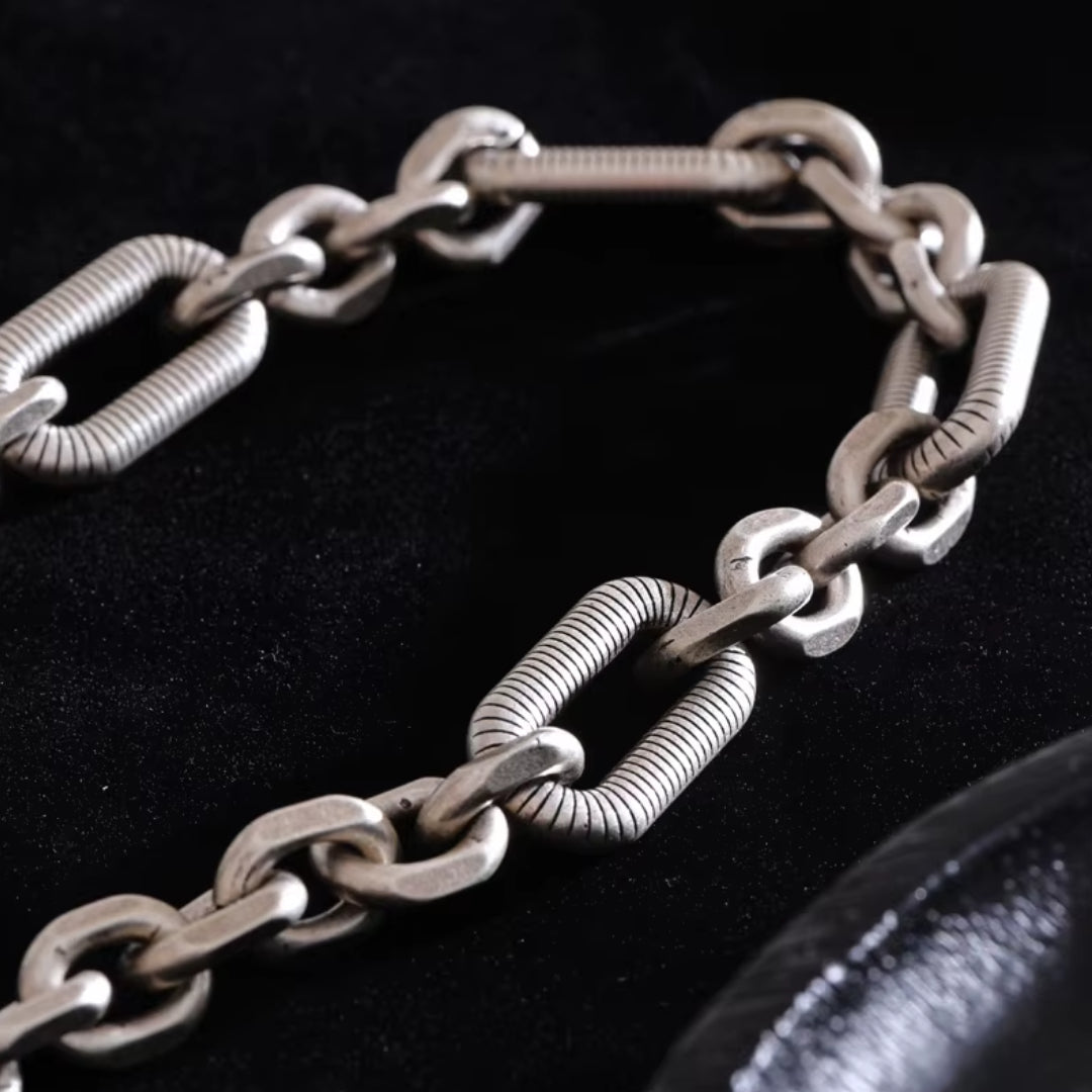 collar unisex, acero inoxidable, oro PVD, Urban Fortis, joyería urbana, accesorios resistentes, regalos para él/ella, moda atemporal, cadena gruesa