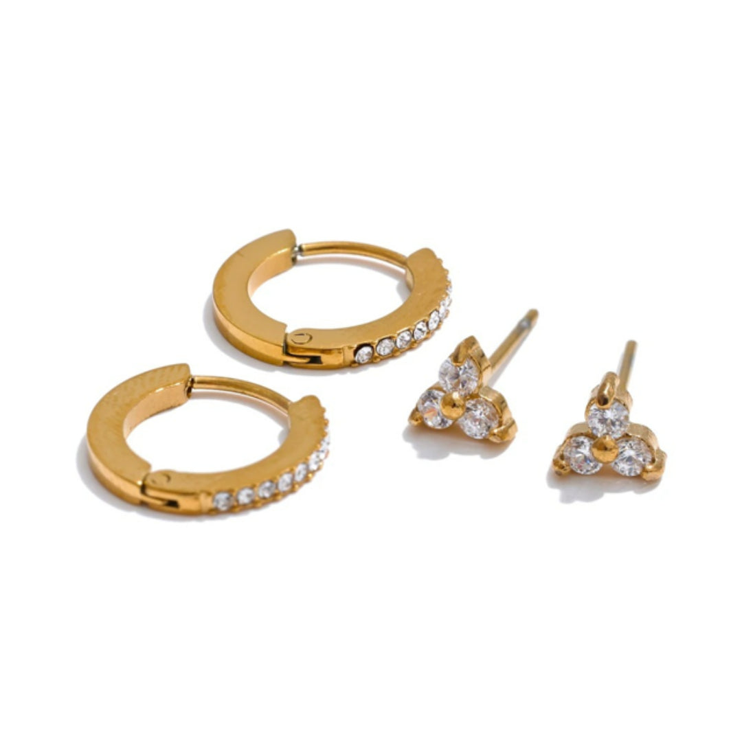 Pendientes botón 5mm baño oro 18K - diseño floral hipoalergénico – lenorajewelry.com/conjunto-eden-floral
conjunto de pendientes, joyería floral, zircônia cubica, aros oro 18k, pendientes botón, regalo mujer elegante, lenora jewelry, joyas hipoalergénicas