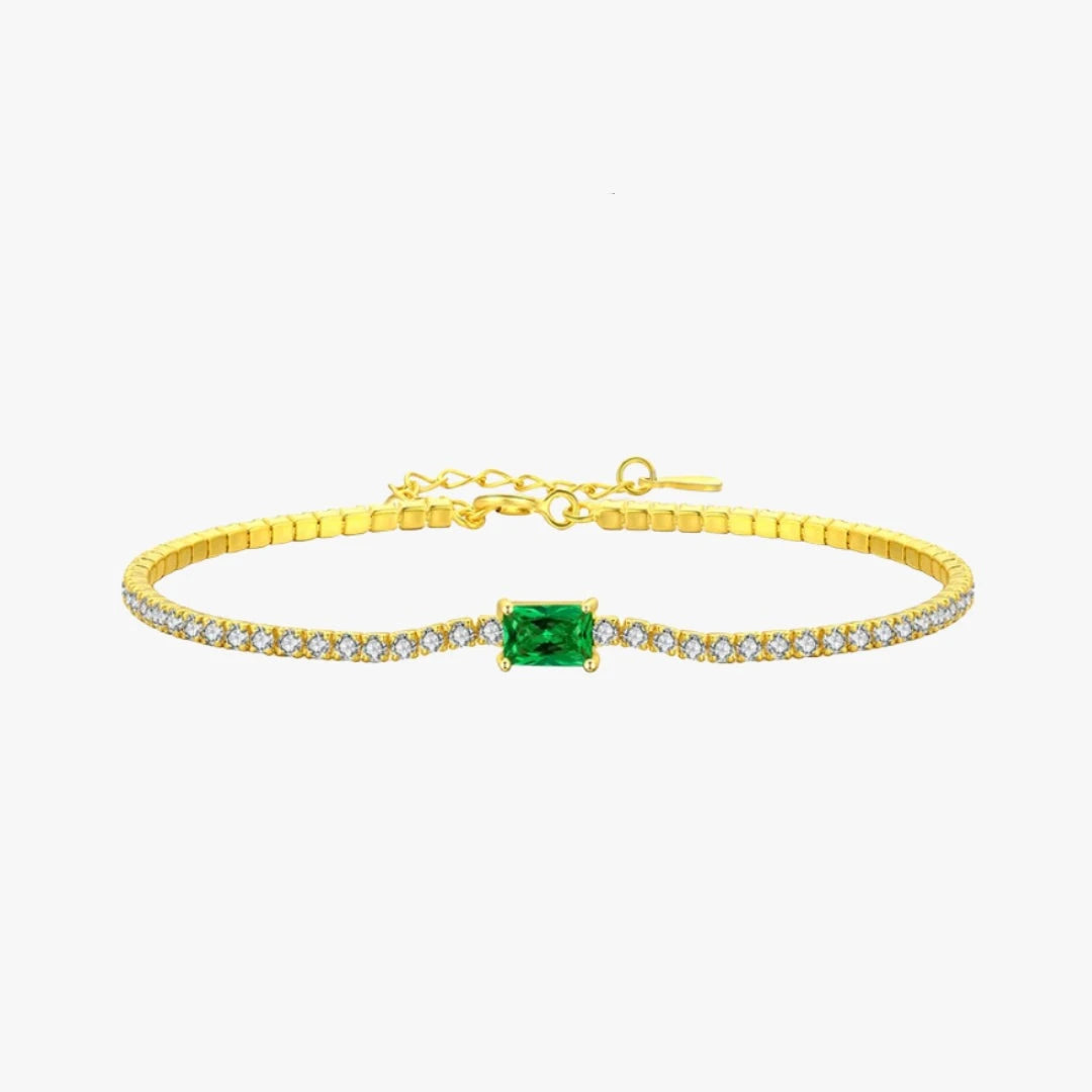 Brazalete con circonia cúbica, brazalete brillante, brazalete de oro, joyería elegante, accesorios de lujo, moda sofisticada, joyería de alta calidad, brazalete de lujo, joyería moderna, joyería de moda