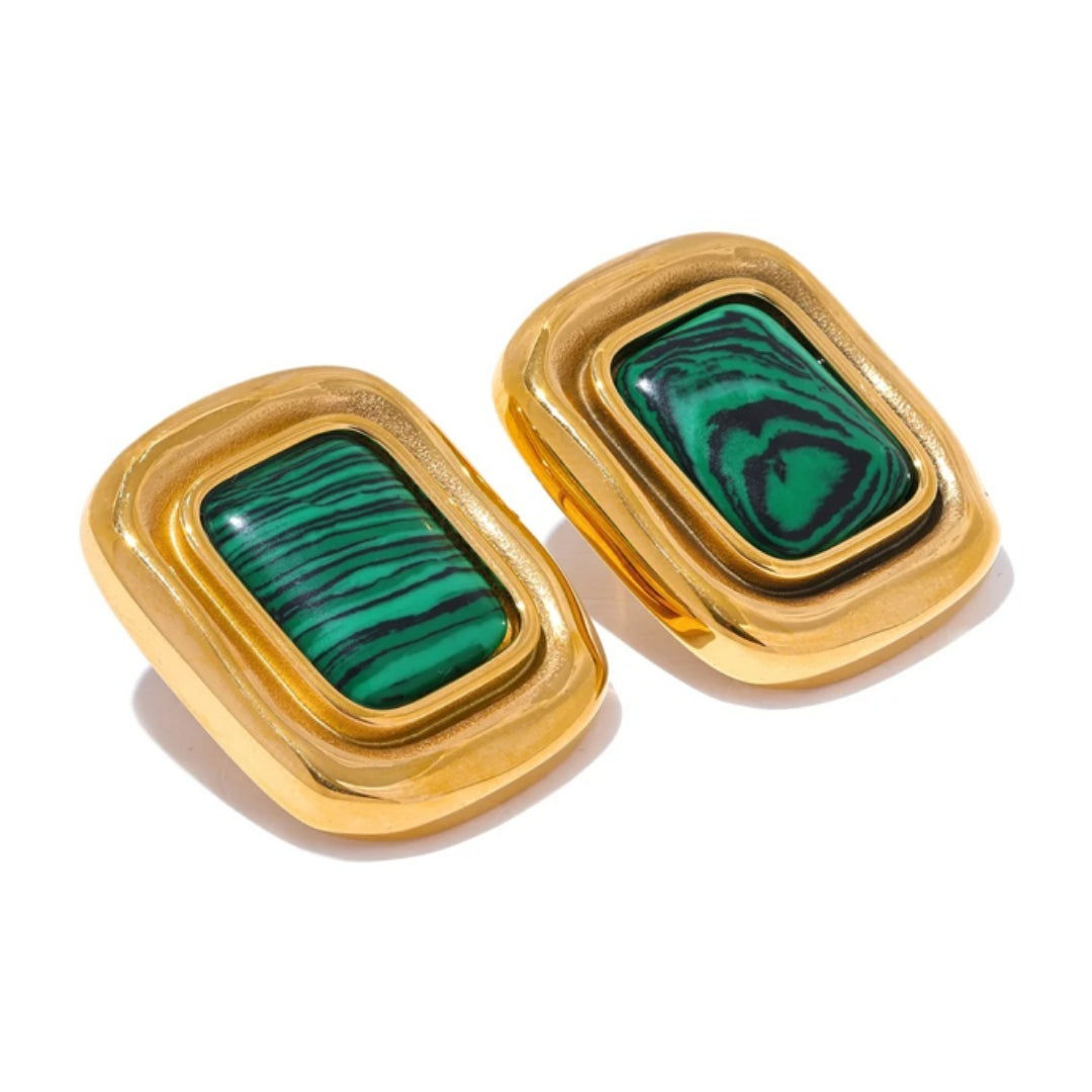 Pendientes Viva Esmeralda con piedra malaquita – lenorajewelry.com/pendientes-esmeralda-viva, colgantes de malaquita, joyas cuadradas, colgantes de oro, acero inoxidable, joyería moderna, joyería resistente al agua, regalo elegante para mujer, joyería LENORA