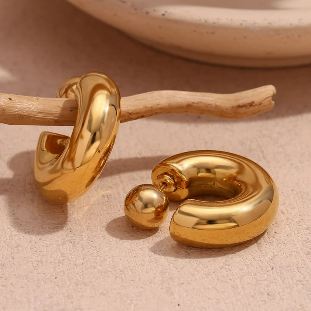 pendientes chunky, pendientes forma de C, pendientes impermeables, joyería acero inoxidable, pendientes baño de oro, pendientes metálicos, pendientes atractivos para mujeres, pendientes de argolla, joyería de moda, regalo para mujeres, accesorios de acero inoxidable, pendientes elegantes.