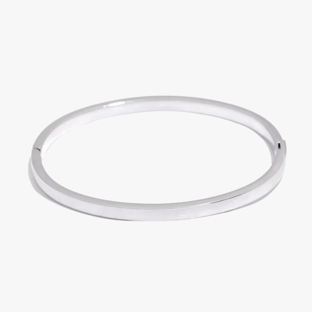 pulsera minimalista, pulsera lisa, pulsera de acero inoxidable, pulsera baño de oro 18k, joyería impermeable, pulsera elegante, pulsera de diseño simple, pulsera para mujeres, brazalete dorado, joyas de moda.