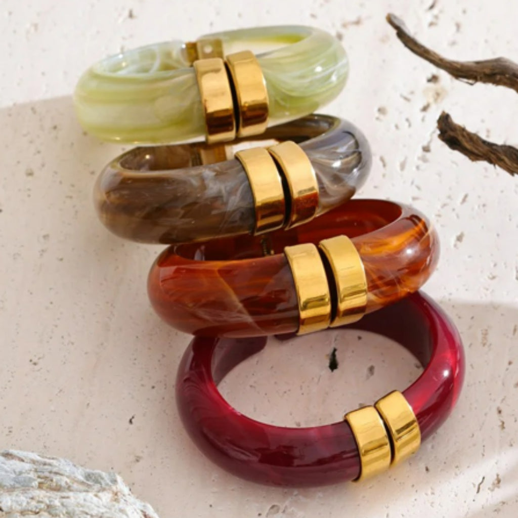 Pulsera Arcoíris Sólido acrílico multicolor – lenorajewelry.com/pulsera-arcoiris-solido-acrilico, Joyas gruesas mujer 66mm acero oro 18k, Pulsera acrílico revestimiento platina verde-rosa