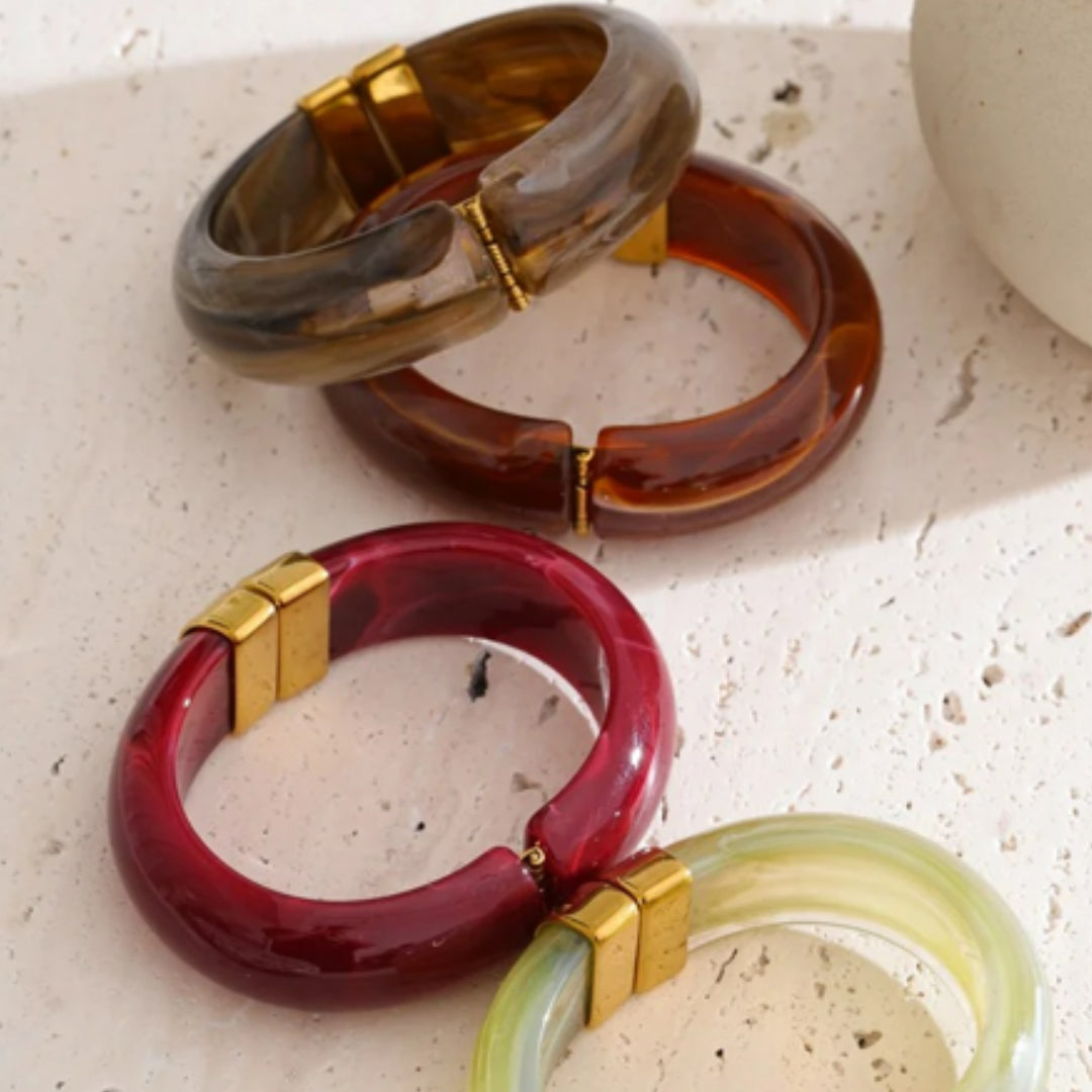 Pulsera Arcoíris Sólido acrílico multicolor – lenorajewelry.com/pulsera-arcoiris-solido-acrilico, Joyas gruesas mujer 66mm acero oro 18k, Pulsera acrílico revestimiento platina verde-rosa