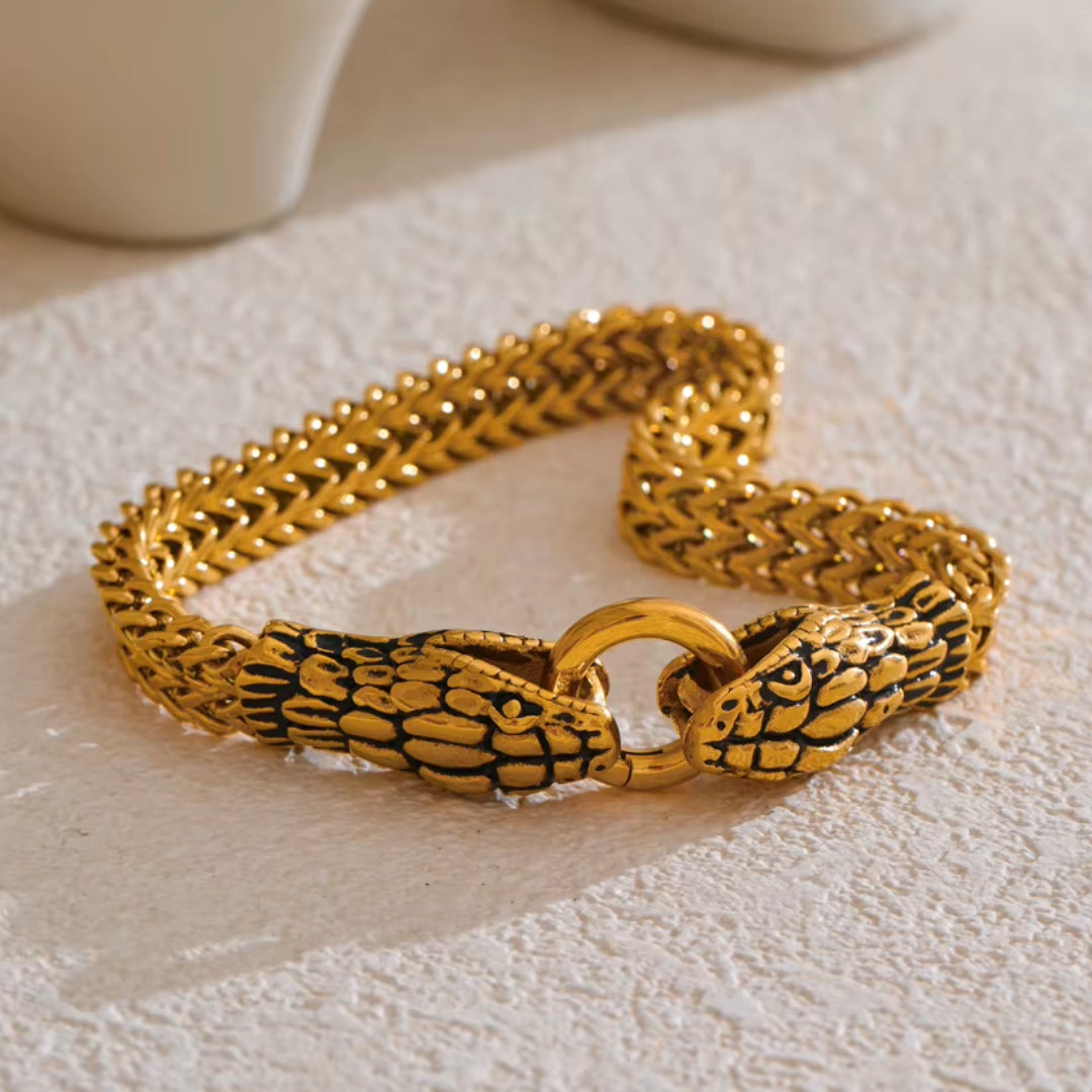 Pulsera Cobra unisex de acero inoxidable 316L y baño de oro 18K
https://lenorajewelry.com/pulsera-cobra-unisex-cadena-oro-18k-acero-316l