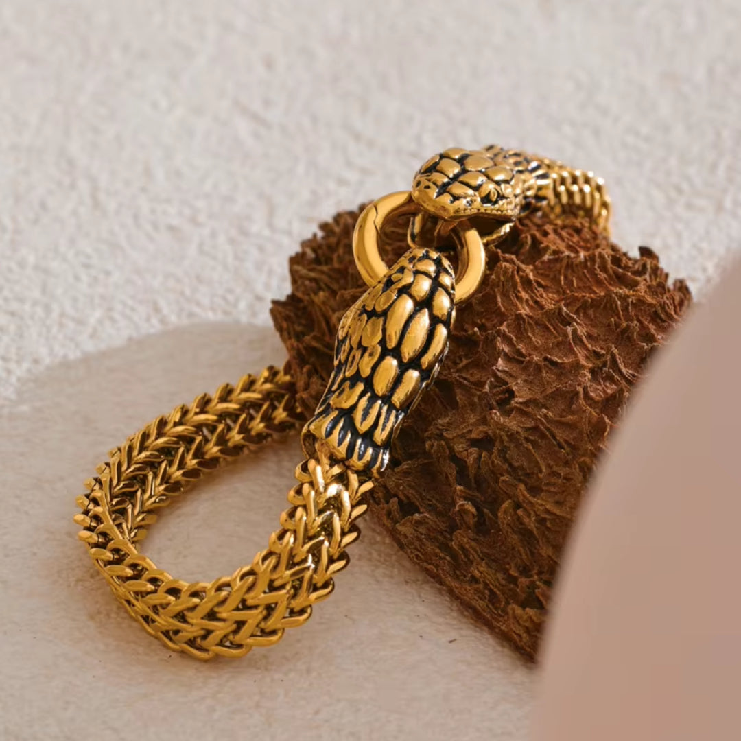 Pulsera Cobra unisex de acero inoxidable 316L y baño de oro 18K
https://lenorajewelry.com/pulsera-cobra-unisex-cadena-oro-18k-acero-316l