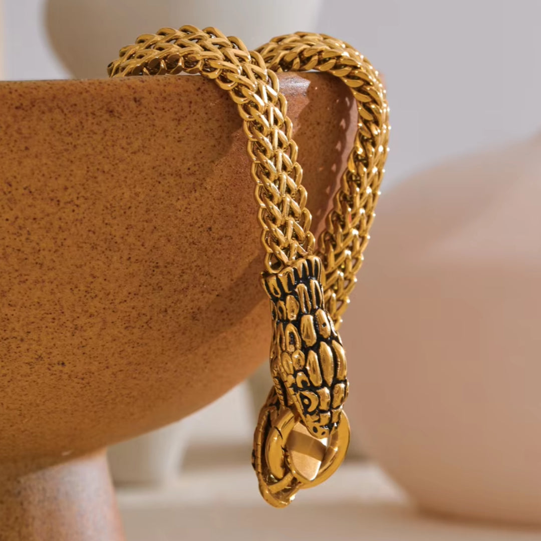 Pulsera Cobra unisex de acero inoxidable 316L y baño de oro 18K
https://lenorajewelry.com/pulsera-cobra-unisex-cadena-oro-18k-acero-316l