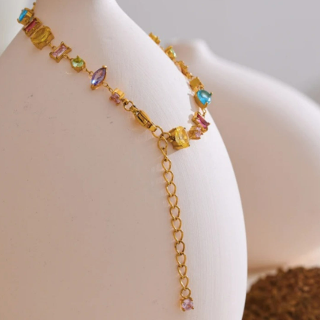 Pulsera elegante resistente al agua para mujer, Joyería de lujo pulsera ajustable dorada – lenorajewelry.com/pulsera-esplendor-solar, pulsera elegante, joyería de acero inoxidable, pulsera dorada con piedras, regalo mujer joya, circonias cúbicas, LENORA joyería