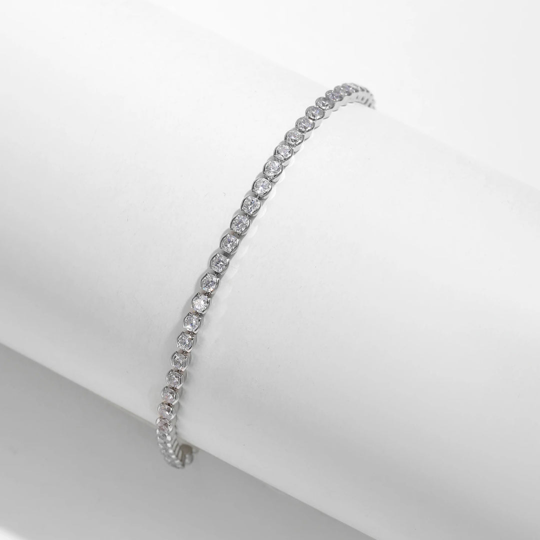 pulsera de plata 925, zirconias brillantes, joyería de lujo, pulsera femenina, joyas exclusivas, regalo elegante, pulsera de platino, joyería sofisticada, plata de ley 925, pulsera de lujo