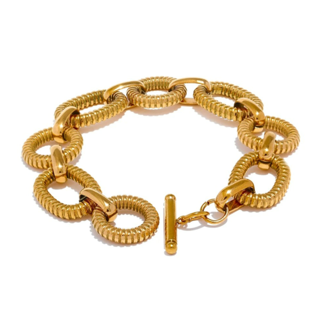 BoldLink Bracelet, pulsera unisex, pulsera de cadena ovalada, acero inoxidable 316L, joyería chapada en oro 18K, pulsera de diseño audaz, accesorio elegante para hombres, accesorio elegante para mujeres, pulsera de textura metálica, Lenora Jewelry, joyería de declaración

