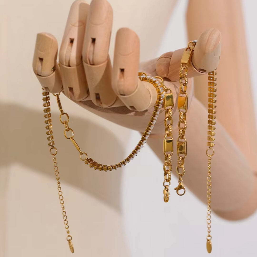 Luxury Necklace with Cubic Zirconia and Brilliant Finish