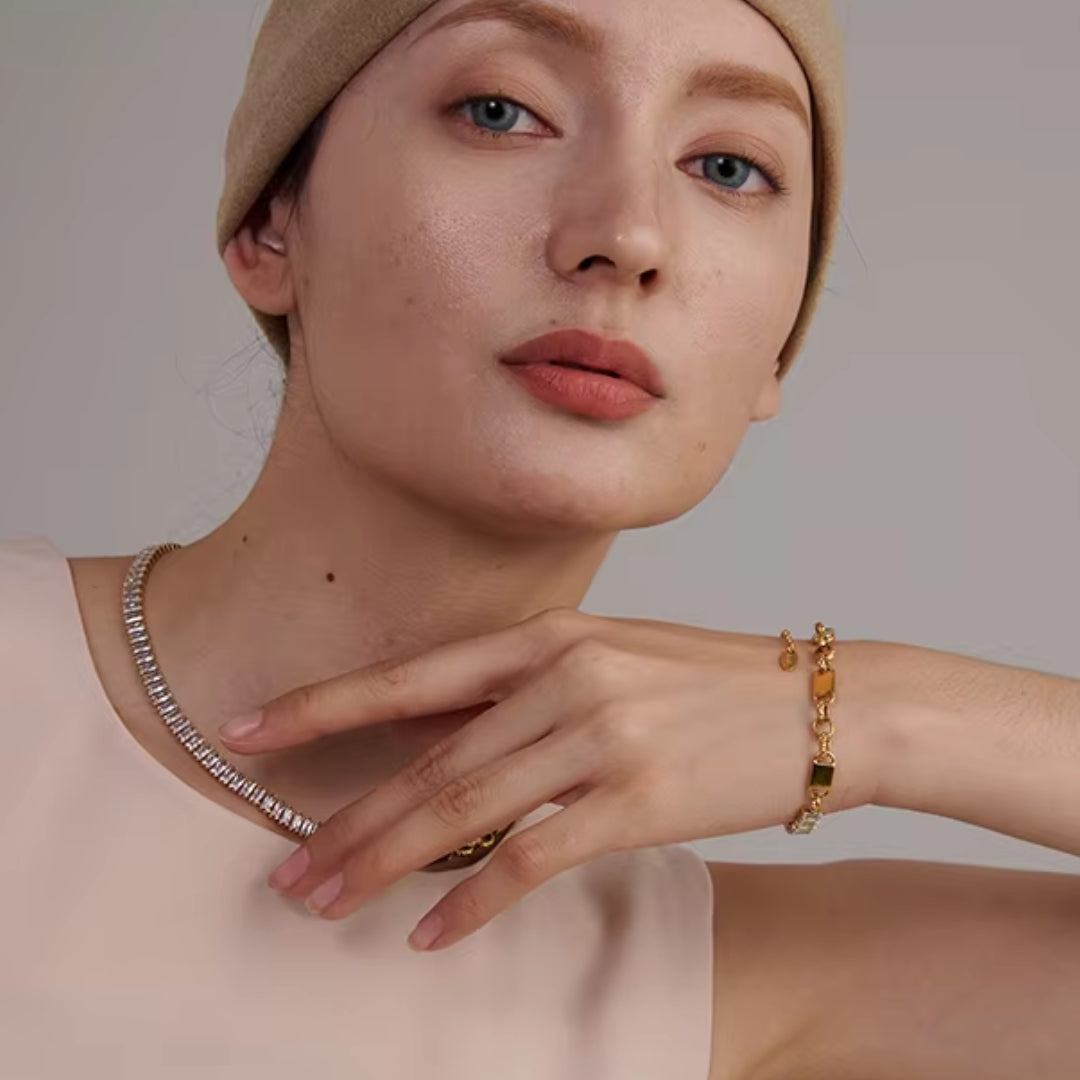 Luxury Necklace with Cubic Zirconia and Brilliant Finish