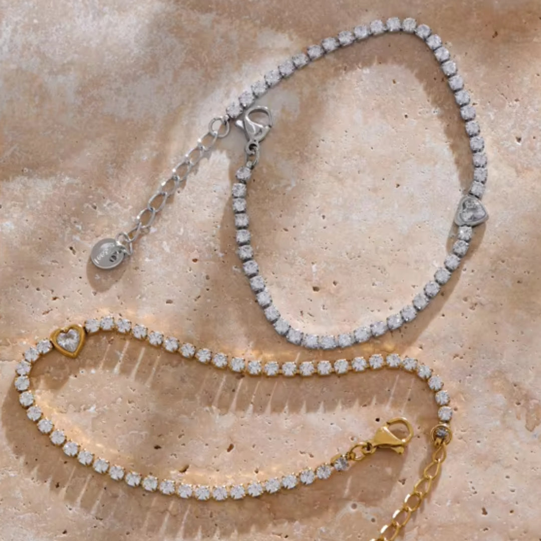 LumiHeart Pulsera, pulsera de corazón, pulsera zirconia cúbica, acero inoxidable, joyería chapada en oro 18K, pulsera brillante para mujeres, accesorio elegante, pulsera impermeable, regalo especial para mujeres, Lenora Jewelry

