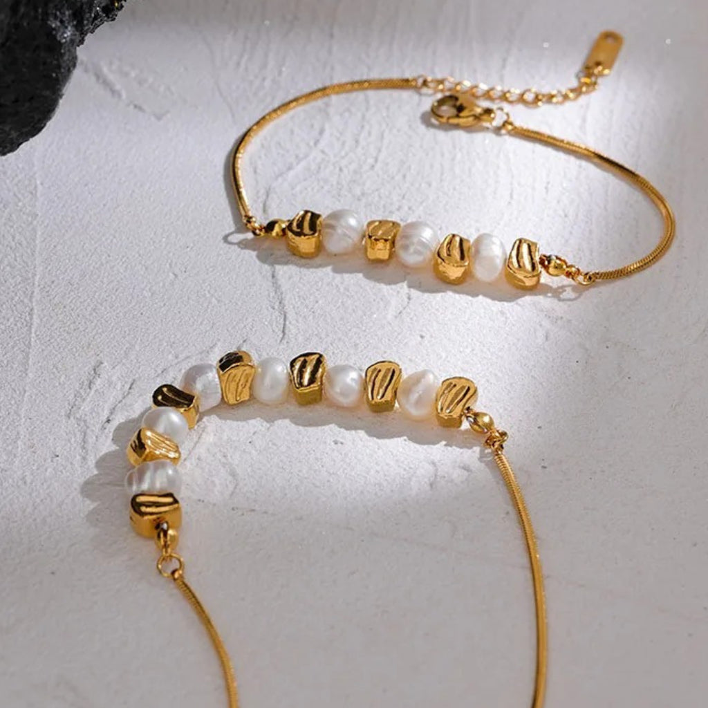 set collar y pulsera, perlas naturales, oro 18k, Línea Marina, joyería artesanal, acero inoxidable, estilo vintage, regalos para mujer, accesorios ajustables