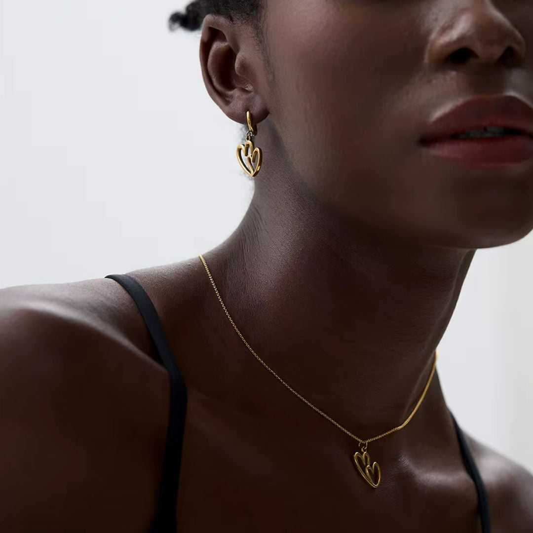  conjunto de joyas, collar y aretes minimalistas, joyería de corazón, acero inoxidable, baño de oro y plata, regalo romántico, accesorios elegantes, joyas ligeras.
https://lenorajewelry.com/conjunto-minimalista-acero-corazon-romantico